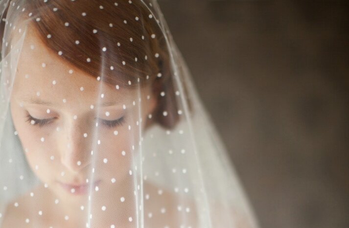 wedding-inspiration-from-etsy-polka-dots-romantic-veil__full-carousel